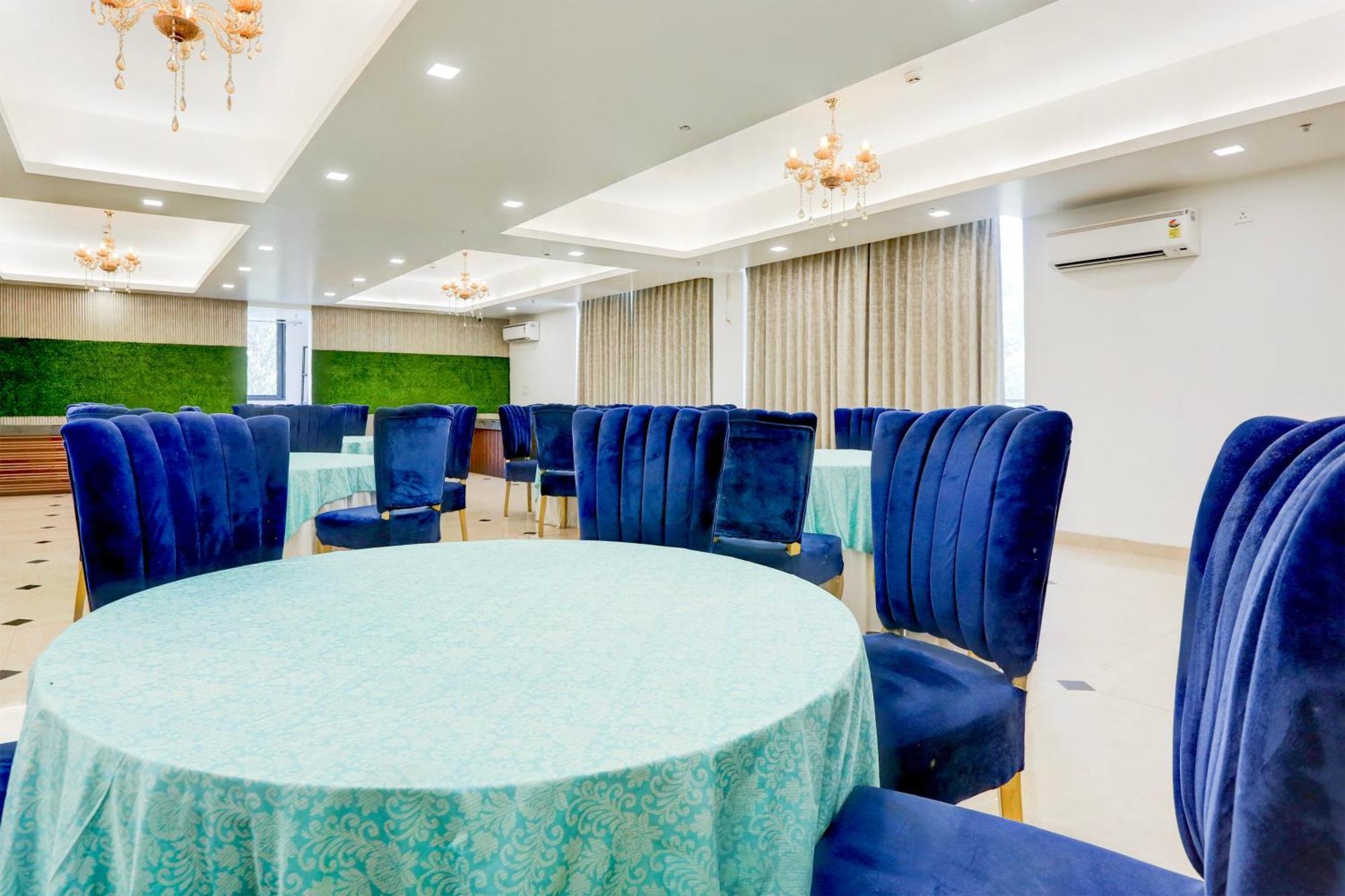 Palette Calista Premium Resort Samalkha Kültér fotó